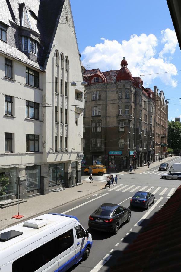 Dandelion Apartments Lacplesa Riga Esterno foto